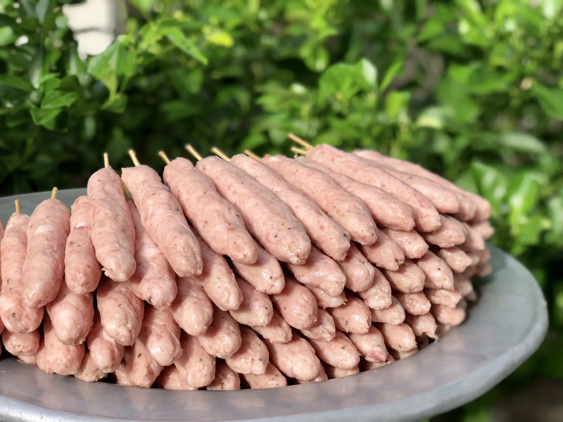 Cách làm nem nướng Nha Trang thơm ngon, hấp dẫn không kém gì ngoài hàng - Ảnh 1