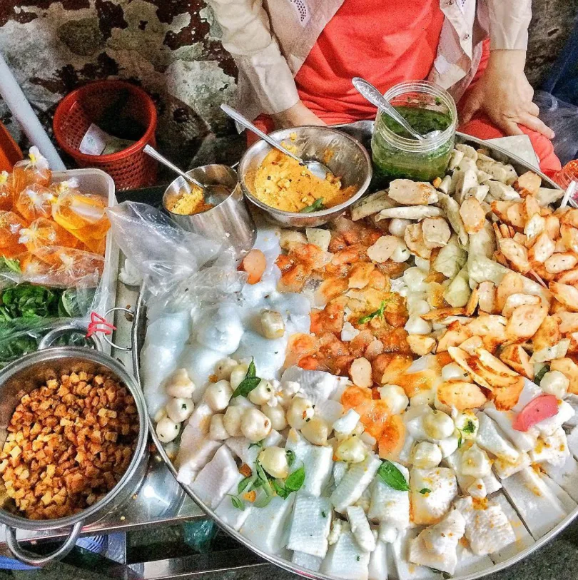 Ẩm thực trong con hẻm Hai Bà Trưng ở quận 1 có gì hấp dẫn mà lúc nào cũng đông đúc đến thế? - Ảnh 1