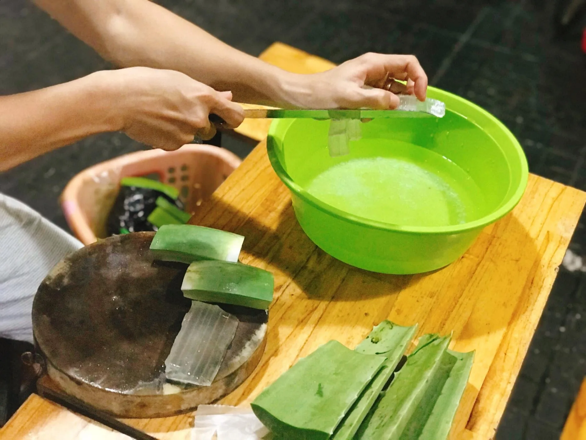Mẹo sơ chế lô hội đảm bảo giòn, để được lâu mà không lo nhớt - Ảnh 1