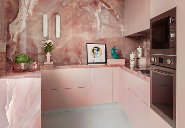 Ngắm 9 không gian đẹp "lịm tim" khi ứng dụng đá màu trong thiết kế nội thất