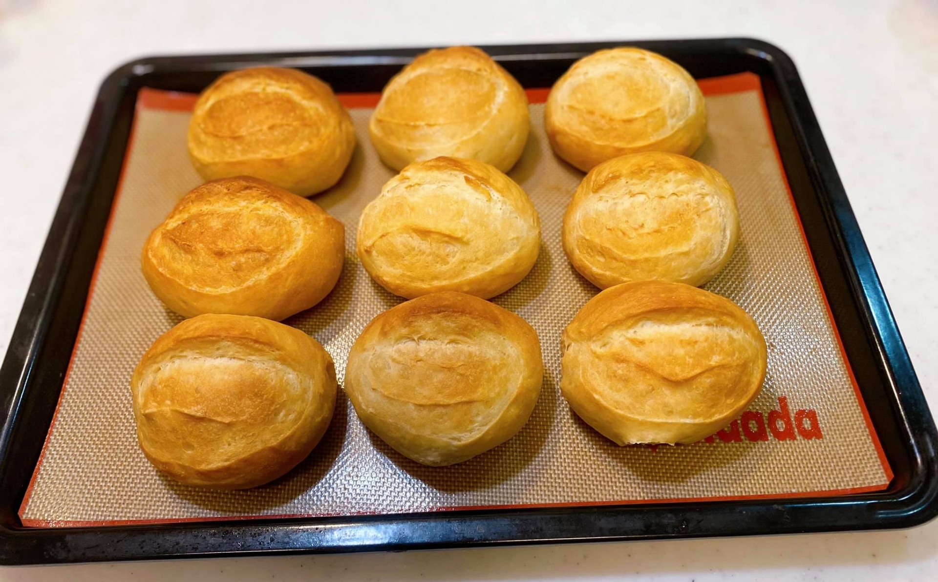 Mẹ Việt ở Nhật hướng dẫn cách làm bánh mì không cần lò nướng và men nở! - Ảnh 1