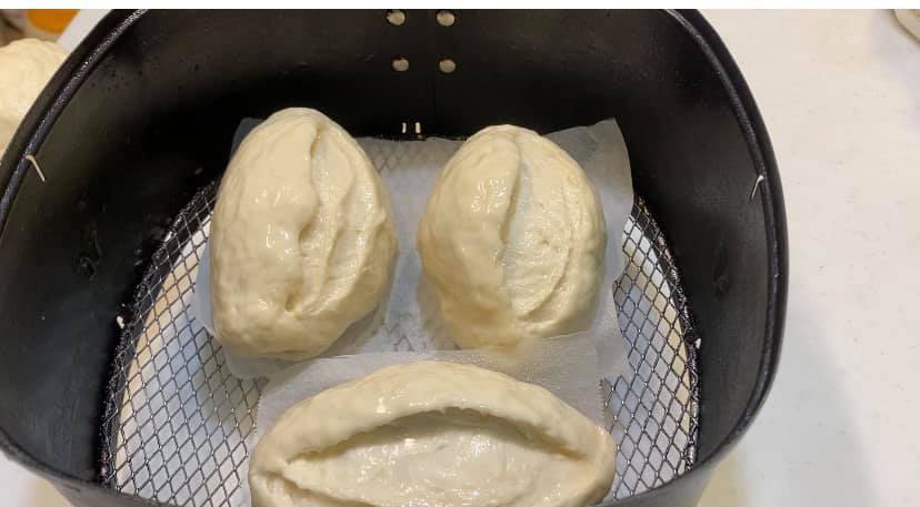Mẹ Việt ở Nhật hướng dẫn cách làm bánh mì không cần lò nướng và men nở! - Ảnh 5
