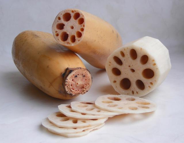 Củ sen 7 lỗ và củ sen 9 lỗ, bạn đã biết cách phân biệt 2 loại này hay chưa?