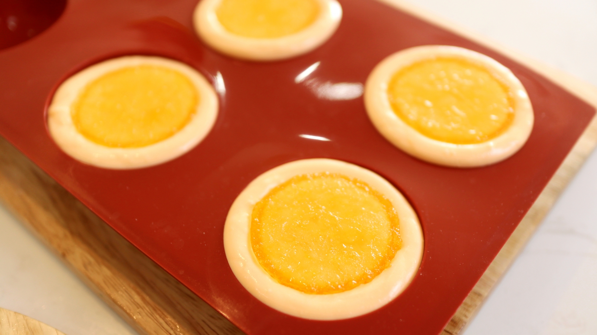 Ông bố Hà Nội hướng dẫn cách làm bánh phô mai thạch cam đẹp như cam thật - Ảnh 7