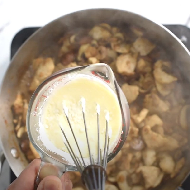 Công thức nấu súp gà kem nấm siêu hấp dẫn lại cực đơn giản cho cả gia đình - Ảnh 3