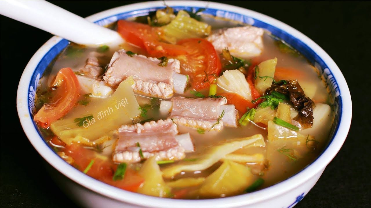 Cách nấu canh cải chua sườn heo ngon ngọt, hấp dẫn lại đậm đà cho bữa cơm tối 
