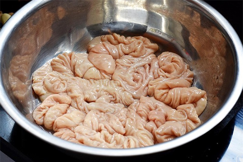 Lòng già rửa mãi vẫn hội là do bạn chưa biết đến 4 cách làm sạch lòng già này mà thôi