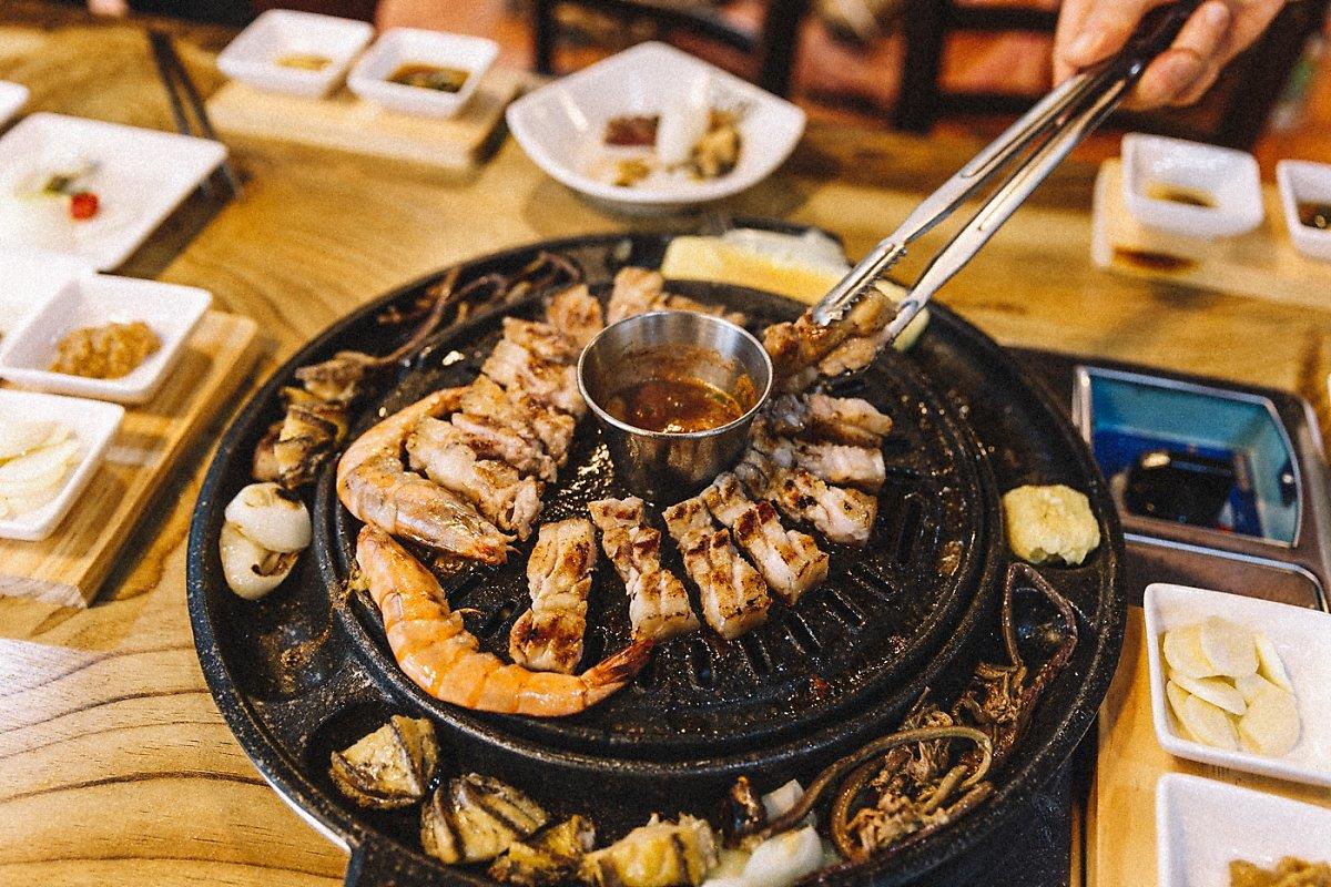 6 món đặc sản xuất hiện trong mọi cẩm nang ẩm thực phải thử của đảo Jeju - Ảnh 1