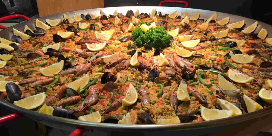 Paella - món cơm chiên được mệnh danh là “quốc hồn quốc túy” của xứ sở bò tót  - Ảnh 1