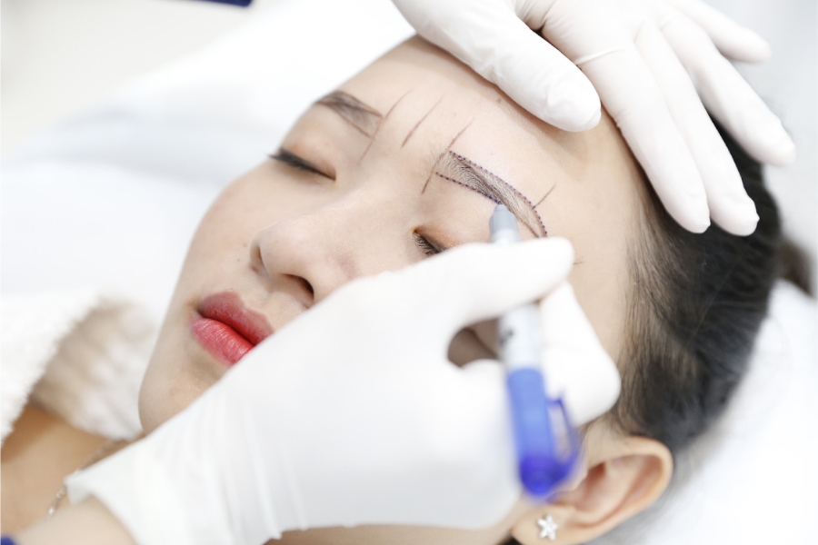 Những lưu ý để có hàng chân mày phun xăm đẹp 