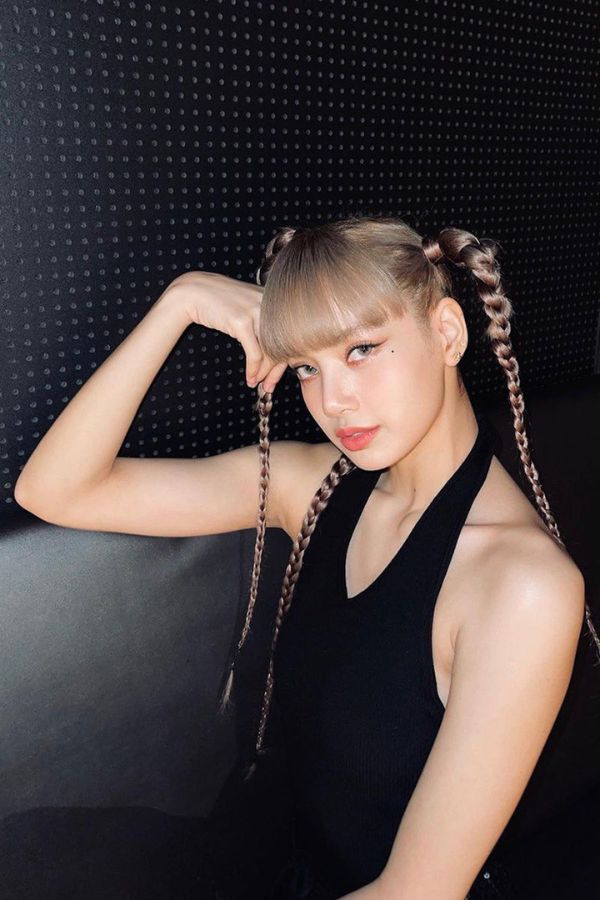 9 cách diện quần denim thời trang như Jennie Kim - Ảnh 1