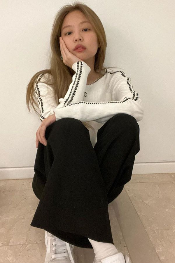 Chuyên gia mách bạn cách sở hữu mái tóc nổi bật như Blackpink mà không gây hư tổn - Ảnh 1