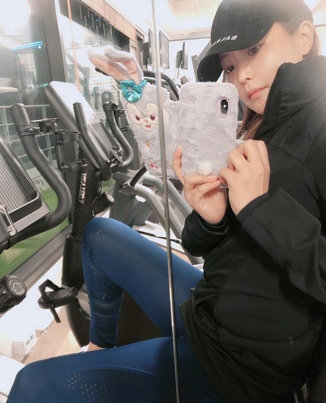 5 lý do tại sao Kim Hee Sun dù 46 tuổi vẫn trẻ mãi không già - Ảnh 1