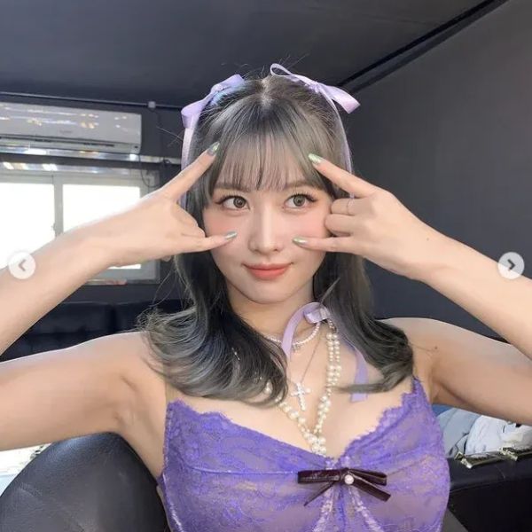 Trang phục biểu diễn của TWICE vấp phải nhiều phản ứng trái chiều: Từ chất liệu không đẹp mắt đến độ - Ảnh 1