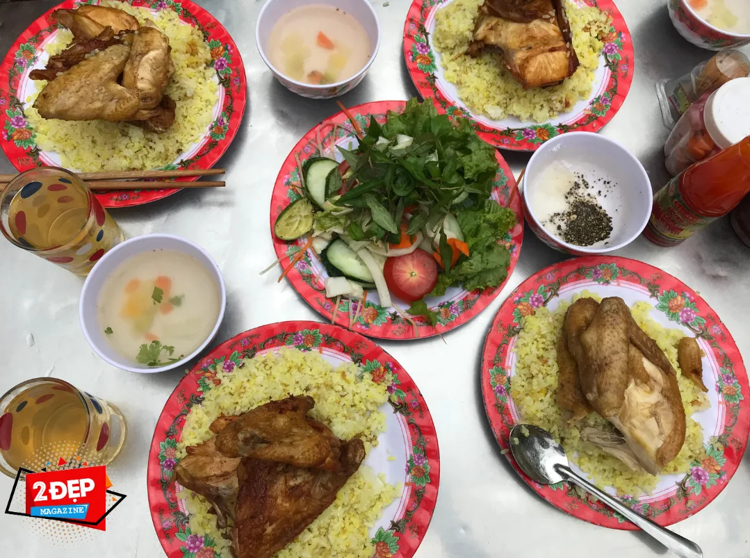 Ngoài cơm gà bà Buội, Hội An còn có những hàng cơm gà nào nên thử? - Ảnh 4