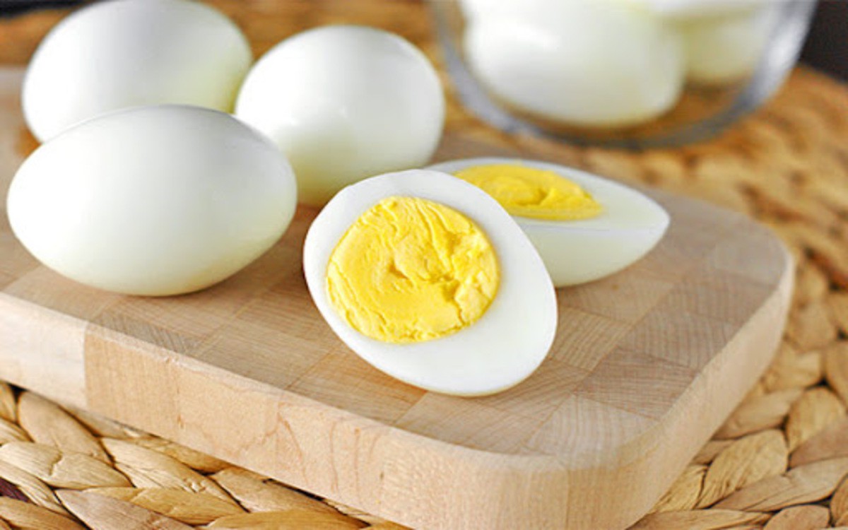 Nhiều người lại thích ăn trứng luộc đã chín kỹ.
