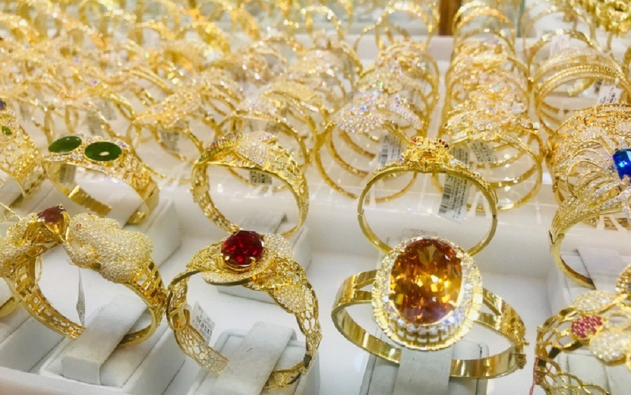 Giá vàng hôm nay 15/12: Vàng trong nước tiếp tục bước vào quỹ đạo tăng giá mới