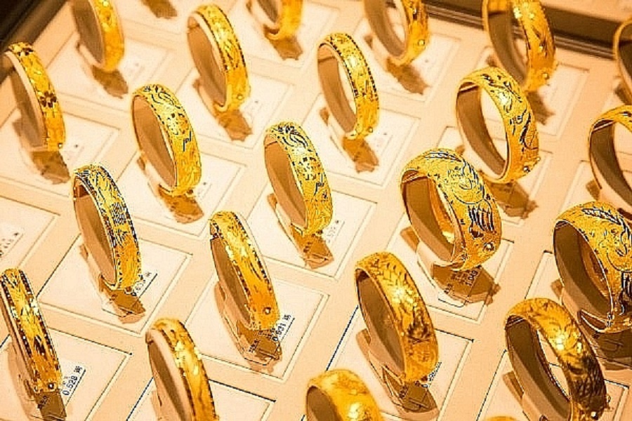 Giá vàng hôm nay 23/2: Vàng thế giới quay đầu giảm nhẹ xuống dưới ngưỡng 1.900 USD