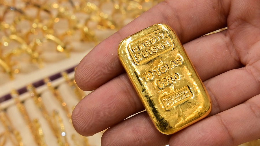Giá vàng hôm nay 28/2: Vàng thế giới bất ngờ tăng vọt lên mức trên 1.900 USD/ounce - Ảnh 2