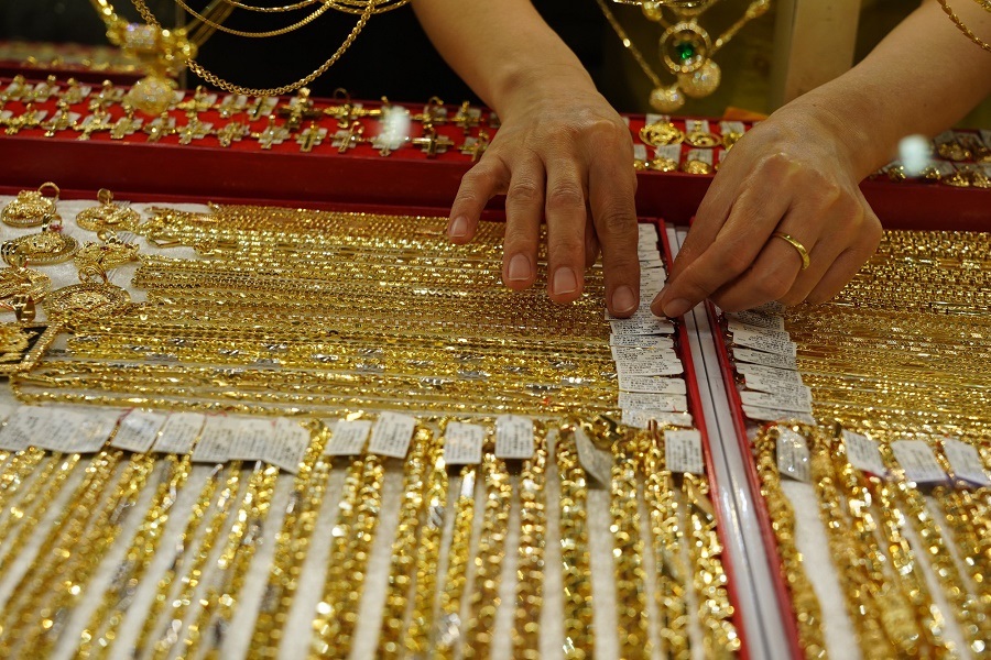 Giá vàng hôm nay 22.3.2022: Vàng trong nước đồng loạt giảm về sát ngưỡng 68 triệu đồng/lượng - Ảnh 1