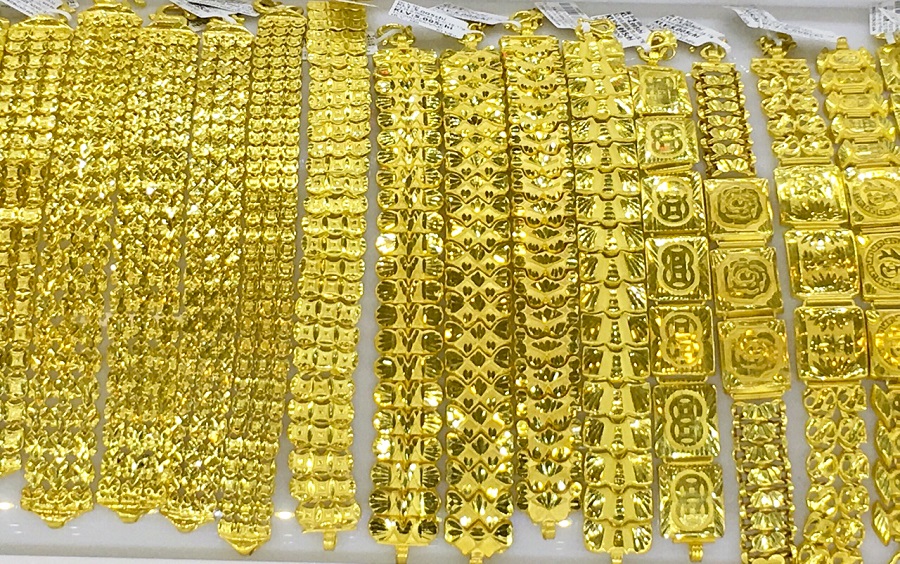 Giá vàng hôm nay 16.6 vàng trong nước và thế giới tăng giảm dữ dội