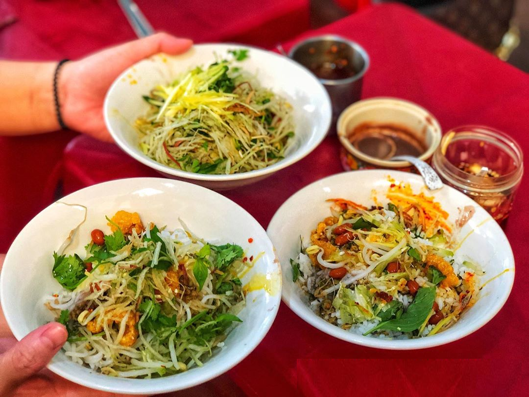 Cơm hến Huế, món ăn