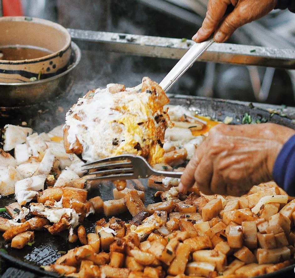 Chiều Sài Gòn ăn gì? Ăn bột chiên ở 5 tiệm rất ngon này!