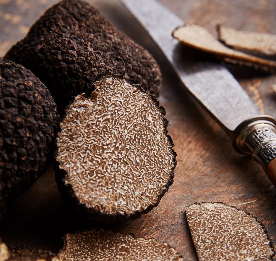 Loại nấm truffle luôn nằm trong top những thực phẩm đắt nhất thế giới.