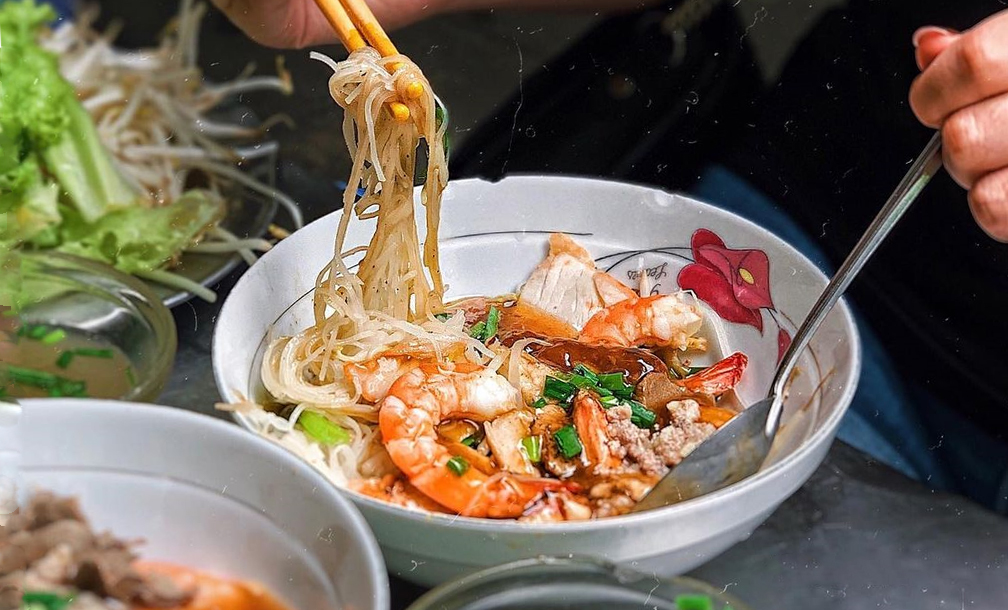 Hủ tiếu Thanh Xuân, quán ăn lưu lại hương vị thanh xuân của người Sài Gòn
