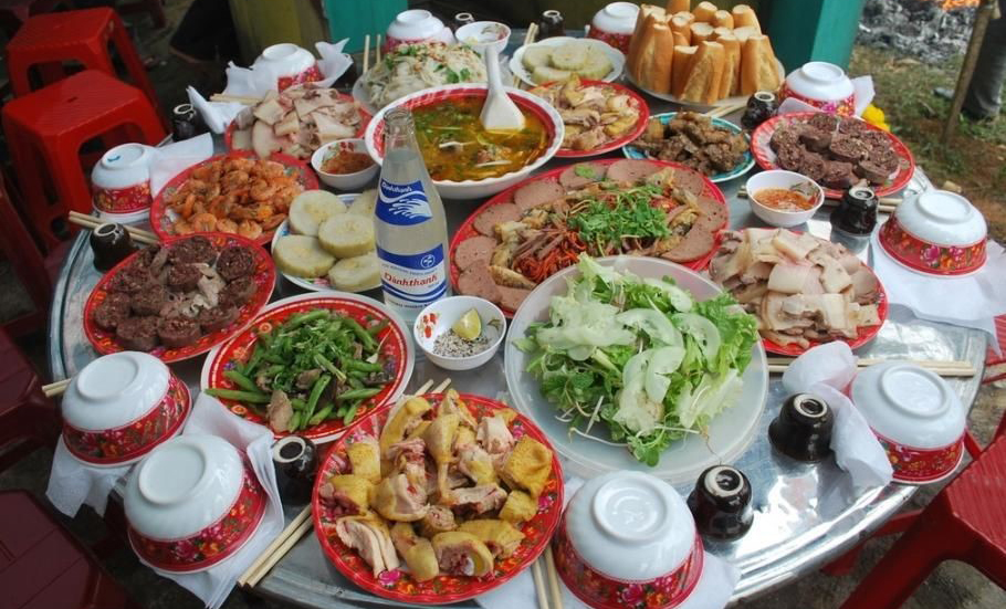 Thương nhớ sự bình dị trong mâm cơm Tết miền Trung