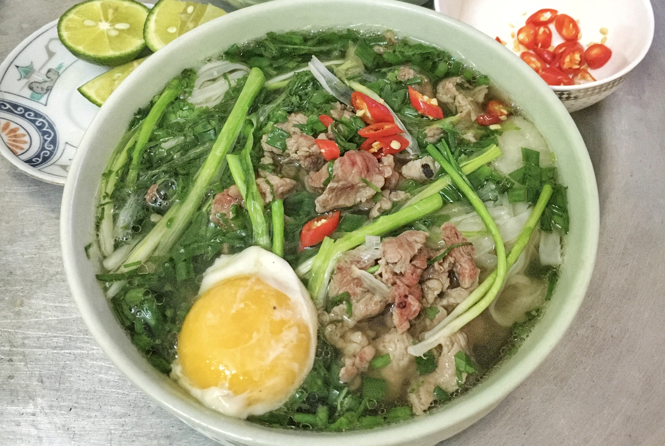 Công thức nấu phở bò tại nhà đơn giản nhưng ngon như ở hàng