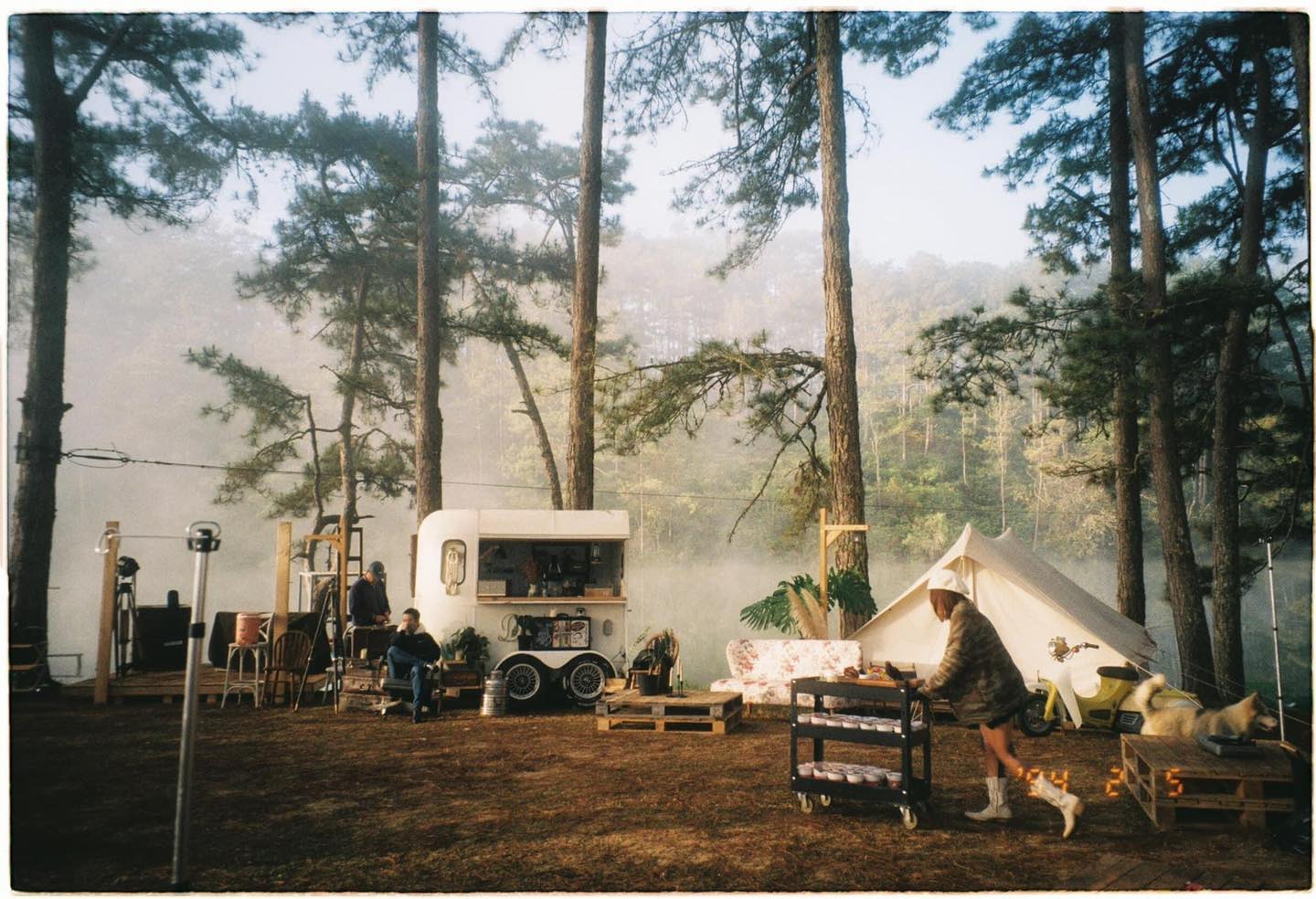 Những khung cảnh đẹp như mơ chỉ cần giơ máy lên là chụp được ở Camp Art.