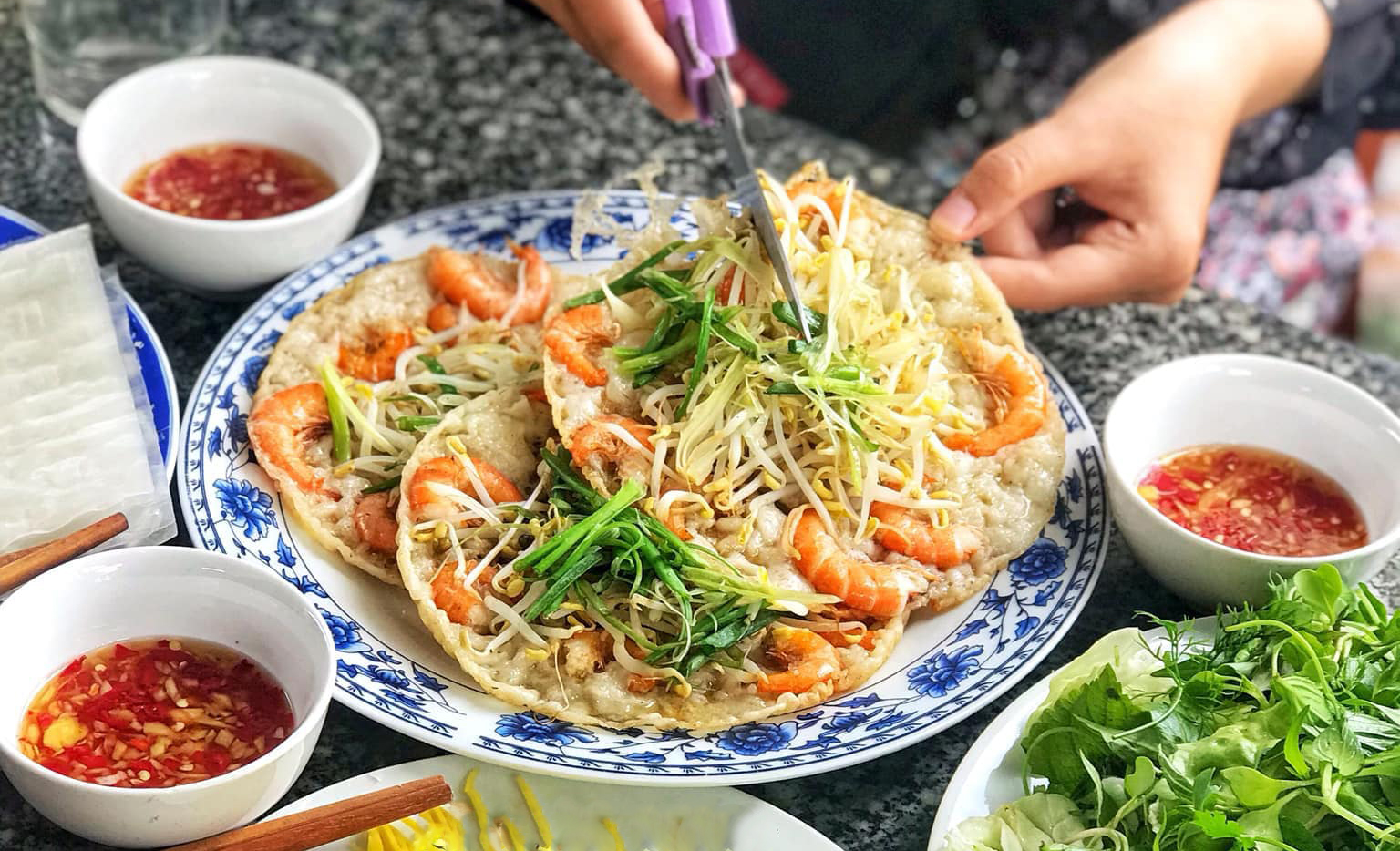 7 món ngon bình dân nhưng đặc sắc cho người bối rối hỏi "ăn gì ở Quy Nhơn"