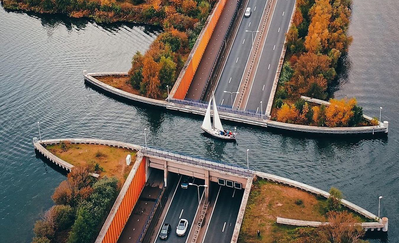 Cây cầu nước Veluwemeer, công trình kiến trúc “siêu thực” tại Hà Lan