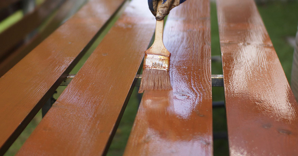 Cách phủ sơn dầu bề mặt gỗ để nội thất gỗ bền đẹp với thời gian - Ảnh 2