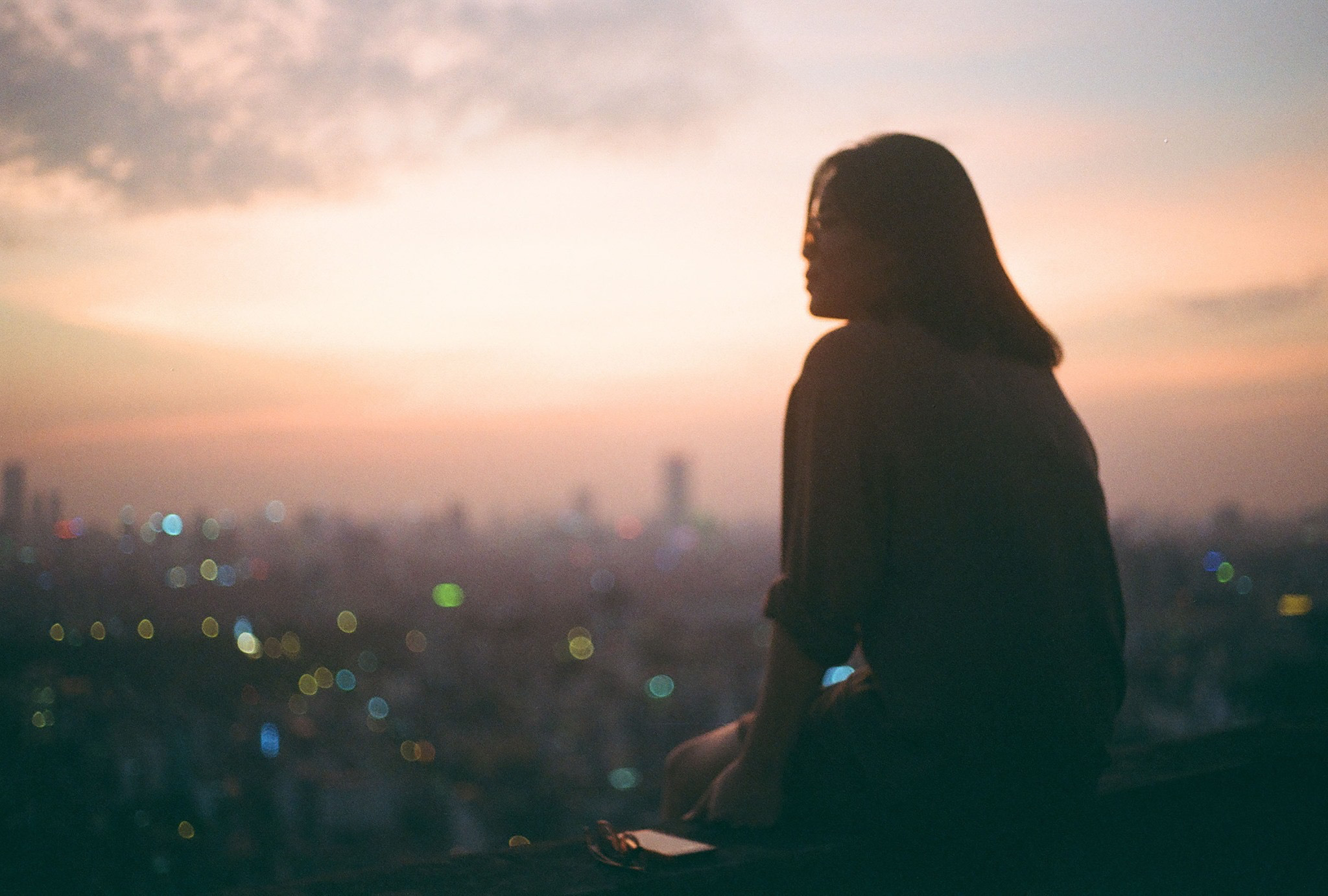 Chị từng ước mọi thứ chỉ là giấc mơ, ngủ một giấc, tỉnh dậy là qua hết!