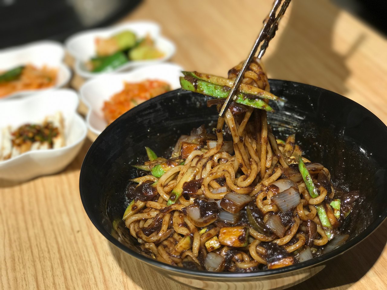 Jajangmyeon - Món mỳ quốc hồn của Hàn Quốc - Ảnh 1