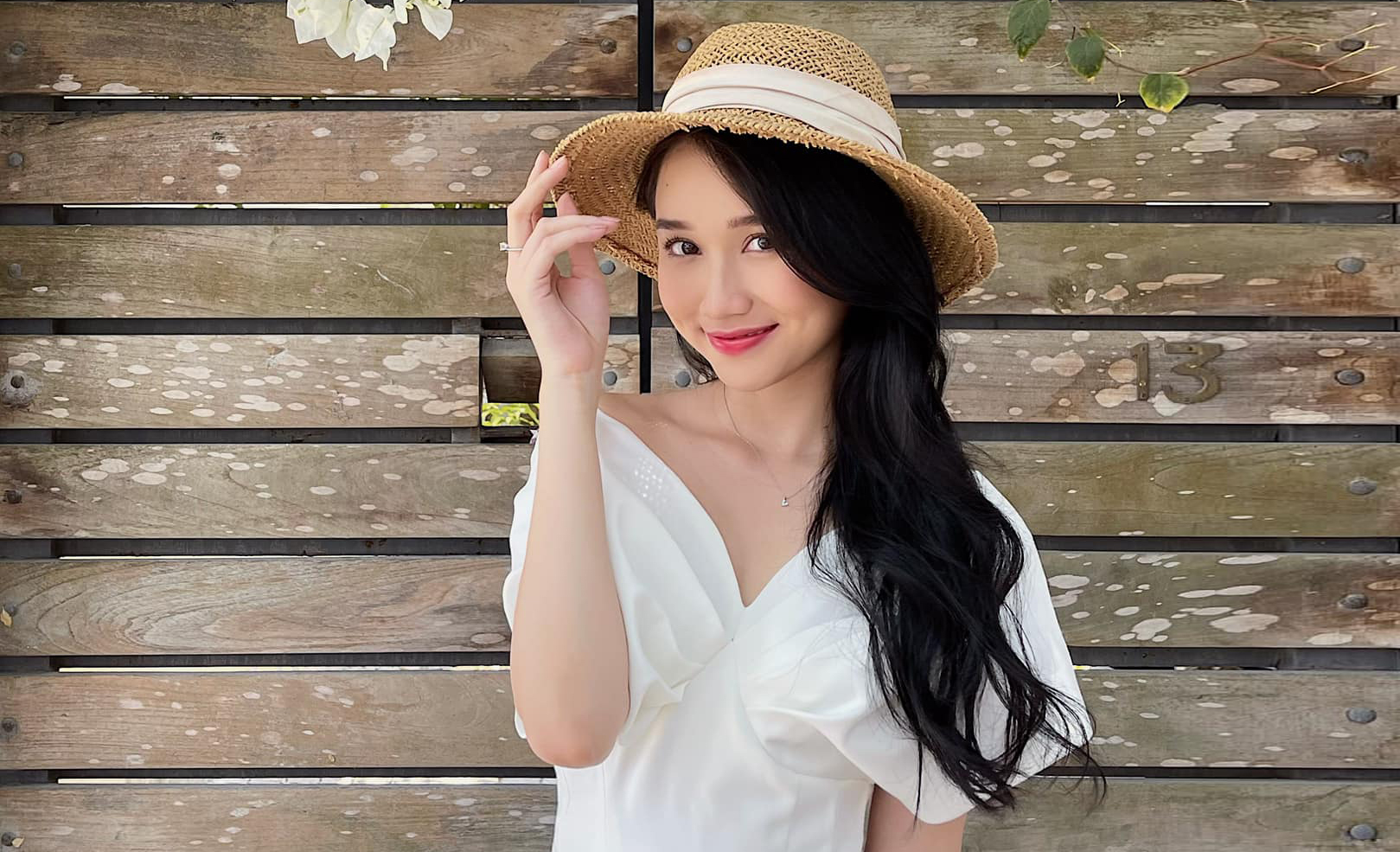 Chăm như Trúc Anh "Mắt biếc": Quay phim đến 2 giờ đêm, sáng vẫn đi học đều