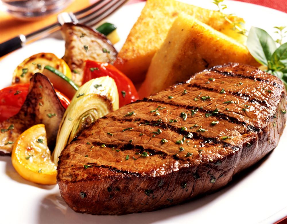 Mách bạn cách làm beef steak sốt tiêu đen ngon đẹp như nhà hàng - Ảnh 1