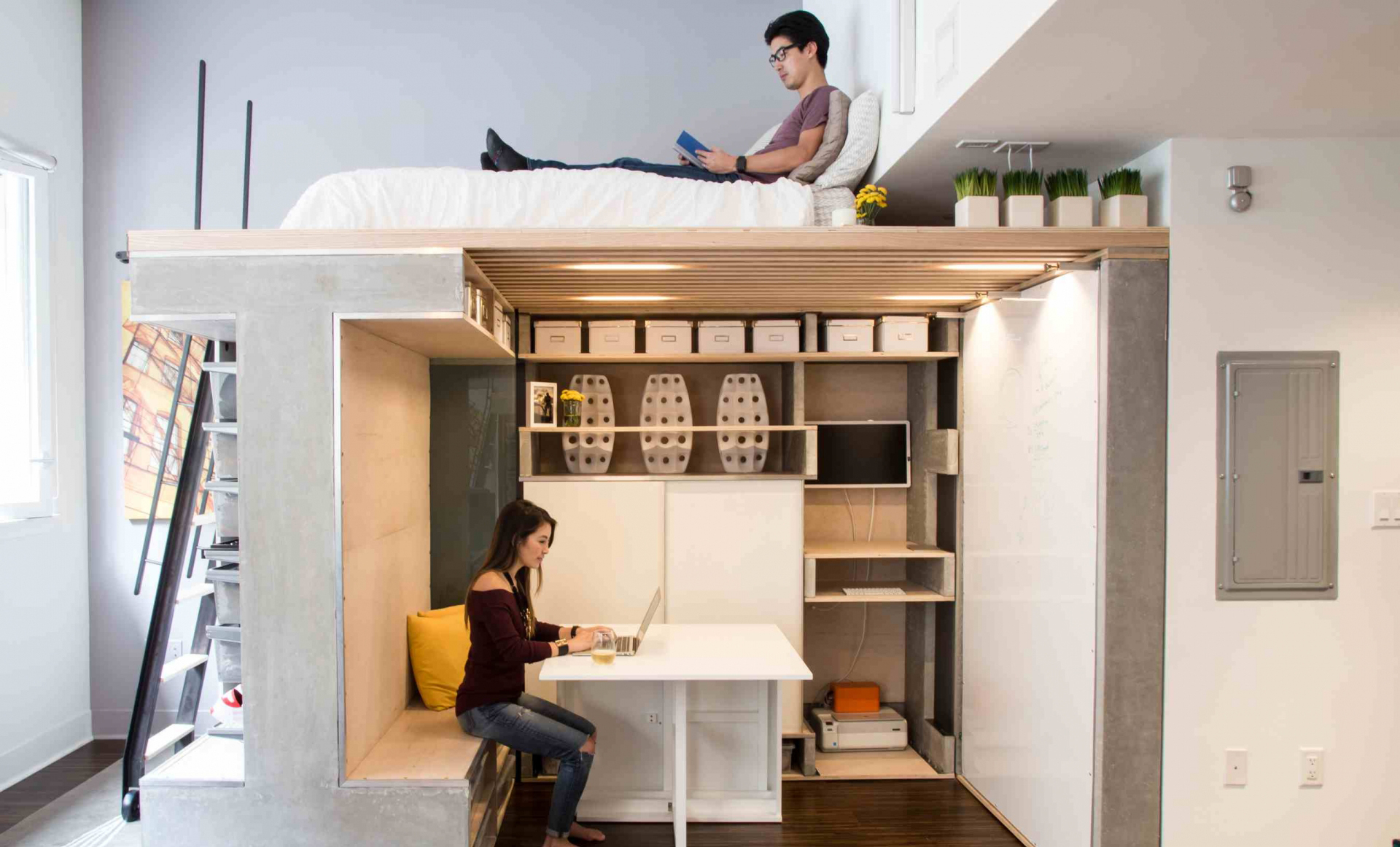 Phòng ngủ trên gác lửng xinh xắn, giải pháp thông minh cho nhà chật
