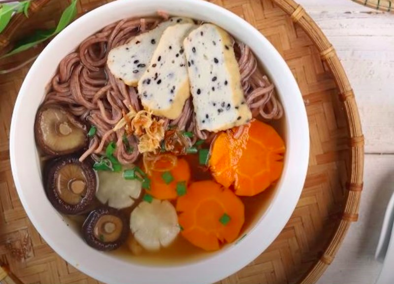 Cách nấu phở gạo lứt giảm cân cực ngon miệng mà chẳng cần ra ngoài hàng