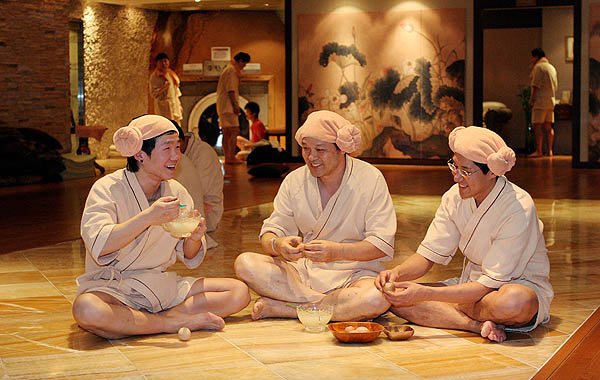 Jjimjibang là gì và có gì đặc biệt mà vô số bộ phim Hàn đều có cảnh quay tại đây?