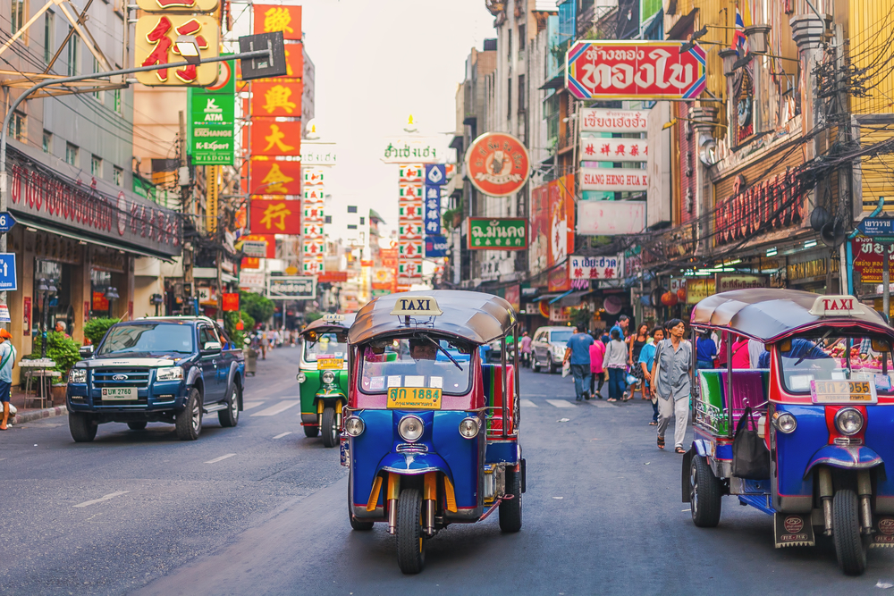Bangkok sôi động, đầy đủ dịch vụ ăn uống, vui chơi là điểm đến lý tưởng của du khách.