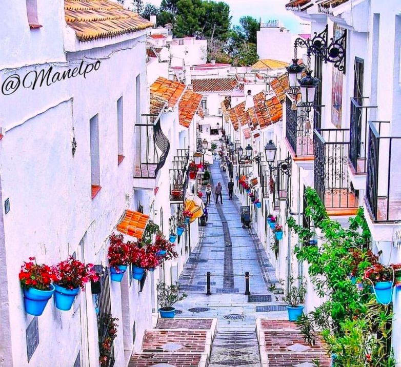 Ghé thăm Mijas, ngôi làng màu trắng gợi nhớ đến Đà Lạt của Tây Ban Nha