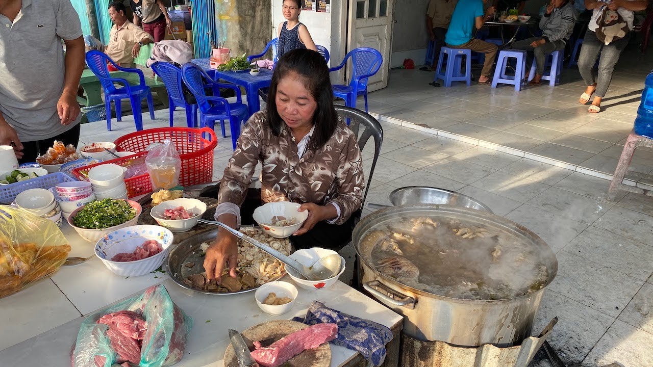 Cháo bò trái chúc, món cháo ăn kèm bún dân dã ở Tri Tôn, An Giang