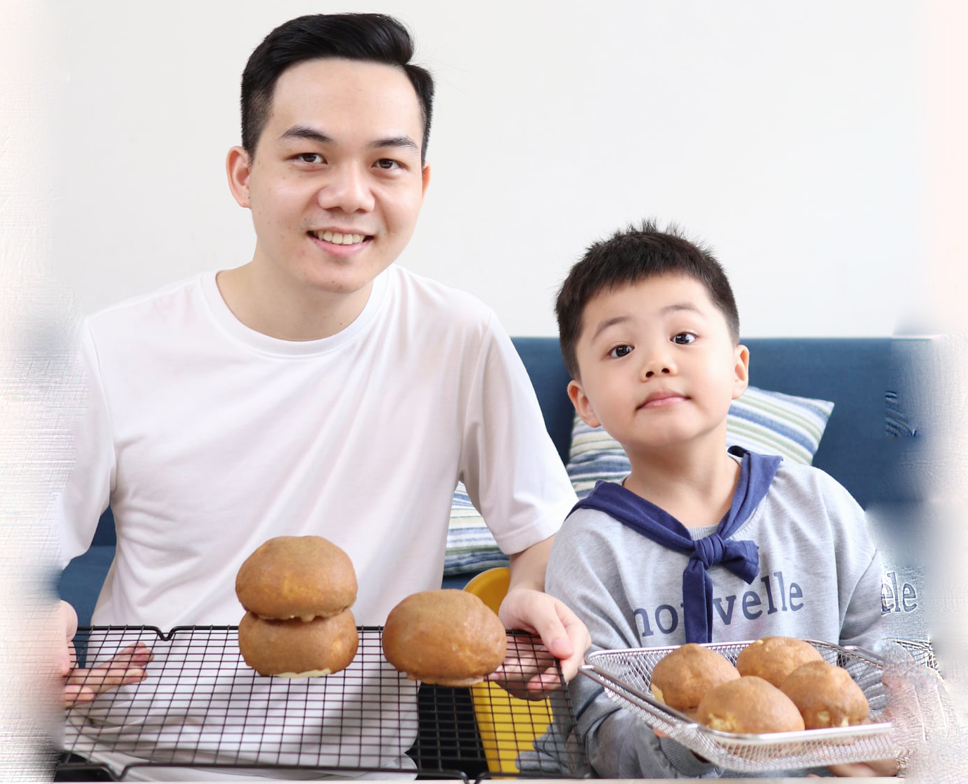 Bố Việt hướng dẫn cách làm bánh Papparoti bằng nồi chiên không dầu thơm nức, mềm mại