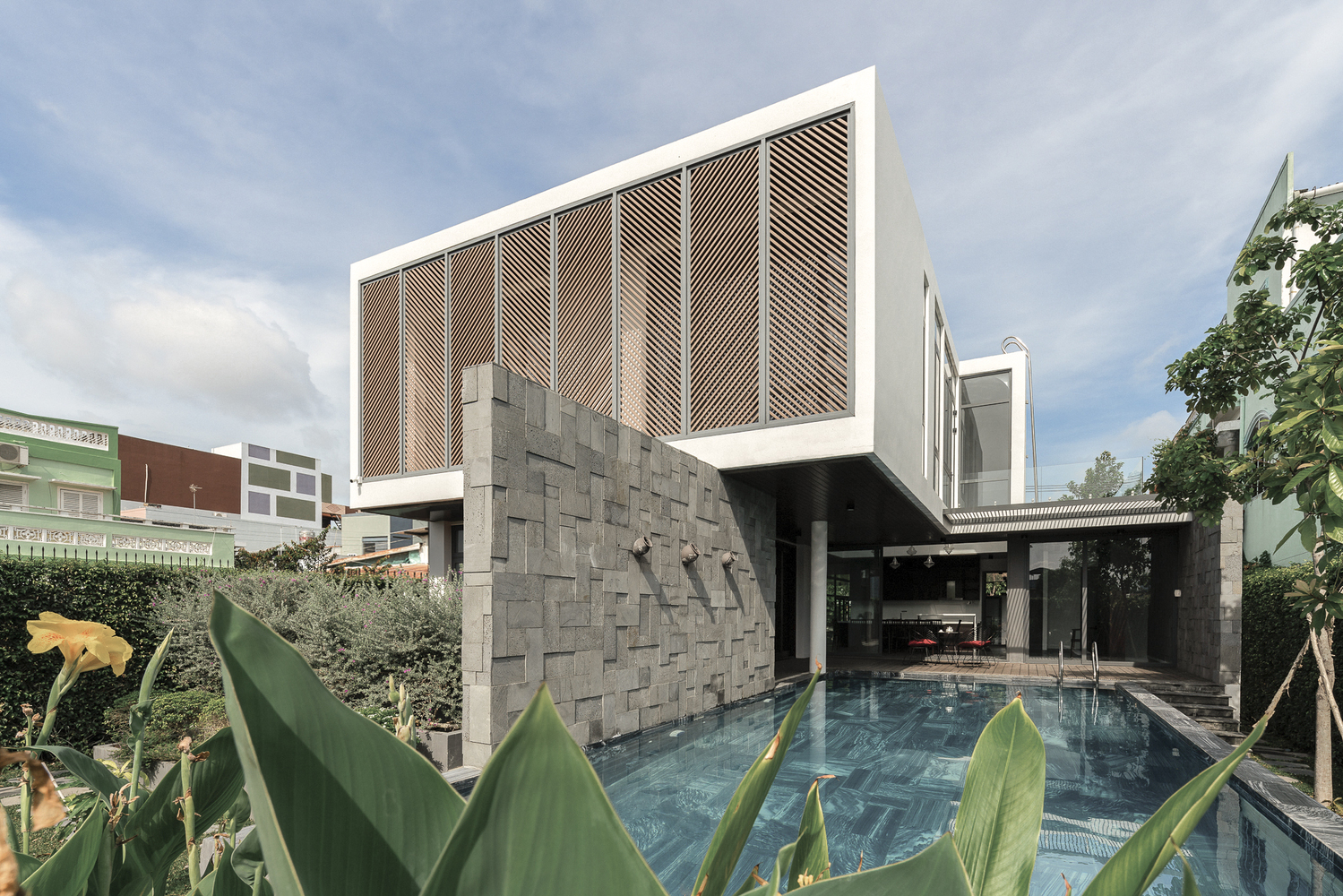 H House, biệt thự 789m² chất lừ ở Tiền Giang khiến nhiều người sẵn sàng "bỏ phổ về quê"