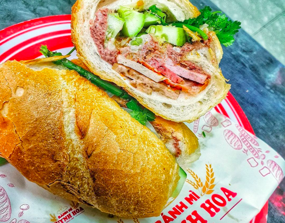 Bánh mì Huỳnh Hoa, tiệm bánh mì đình đám Sài Gòn và ngày chia đôi thương hiệu