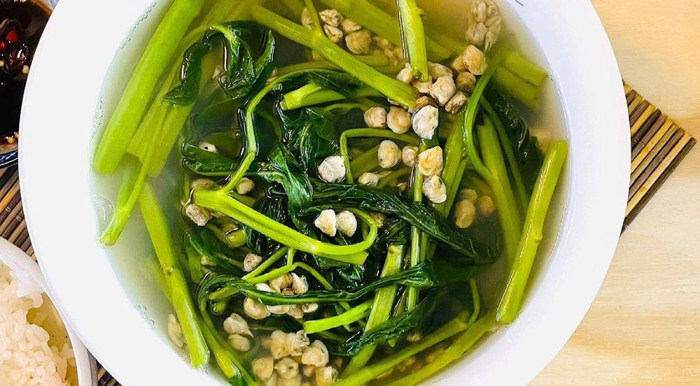 Cách nấu canh hến rau muống vừa ngon, vừa giải nhiệt ngày nóng ngay tức thì