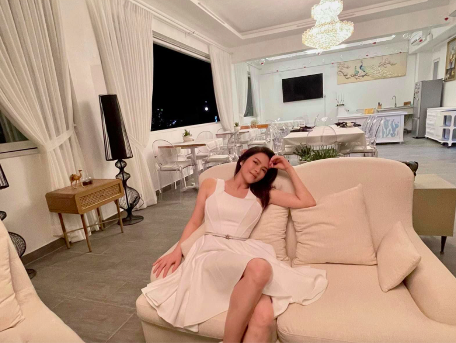 Ngắm biệt thự nghìn tỷ của Lý Nhã Kỳ: 25 tầng xa hoa, muốn vào phòng phải có "mật khẩu"